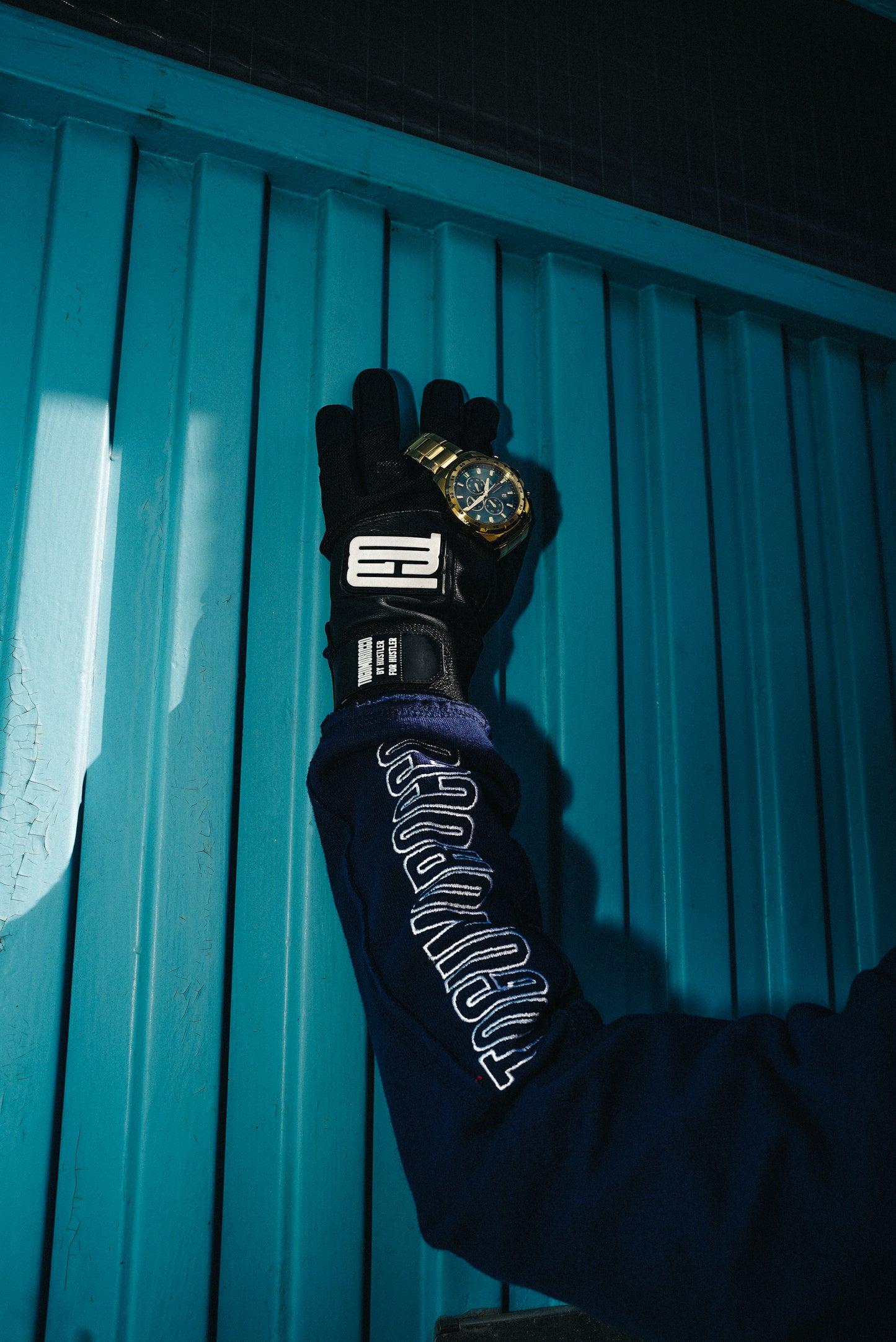 HUSTLE GLOVES