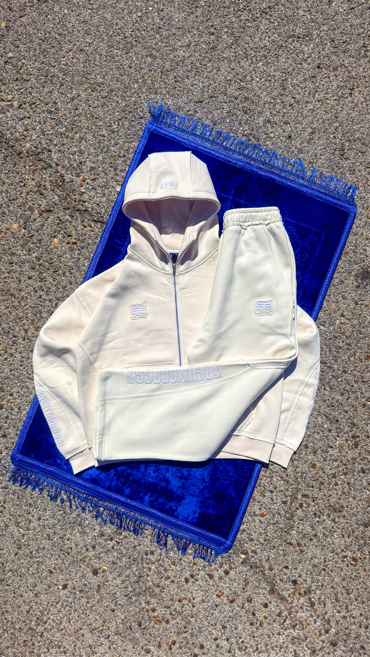 ESSENTIAL CREAM SET