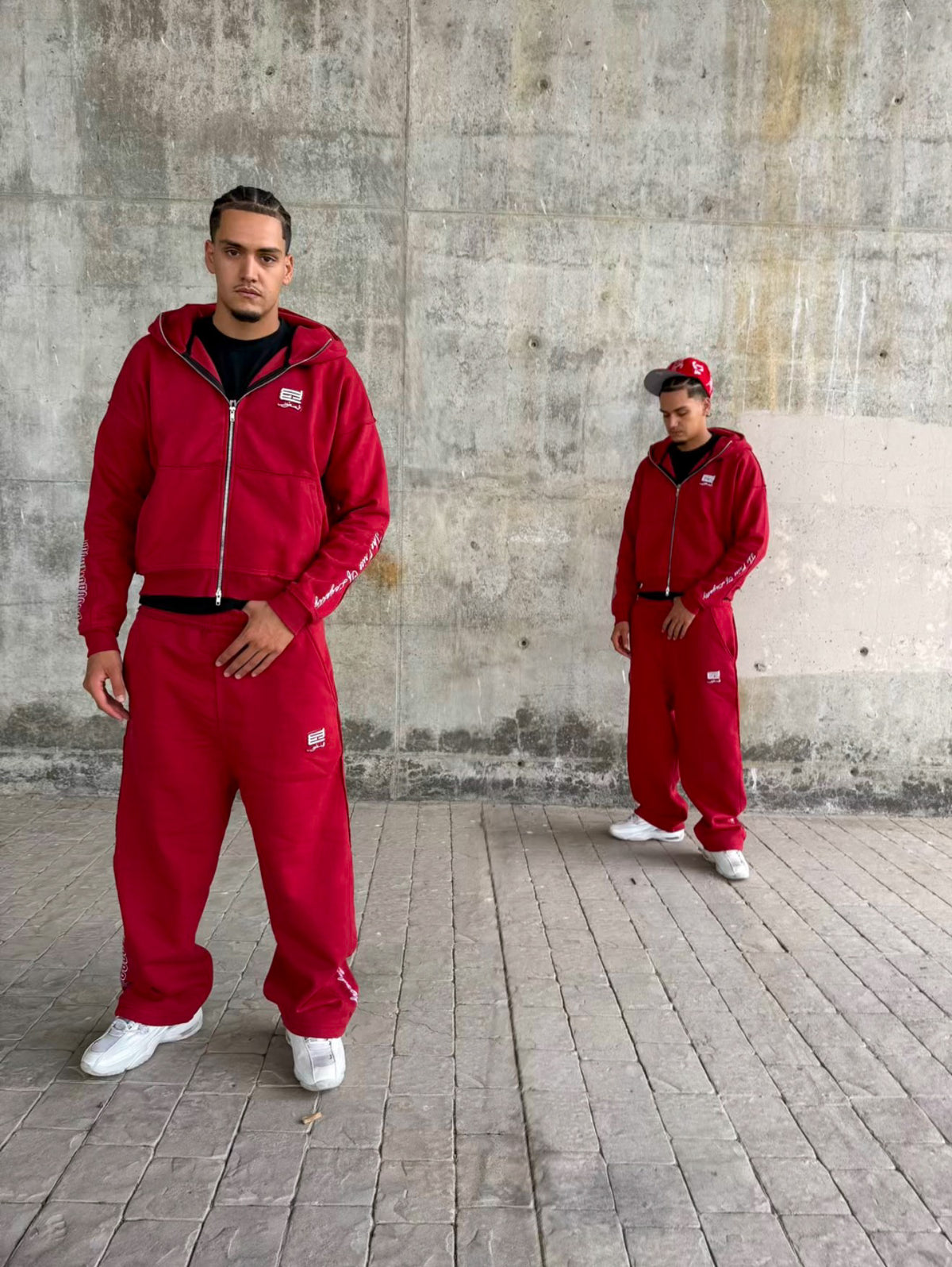 ESSENTIAL RED SET