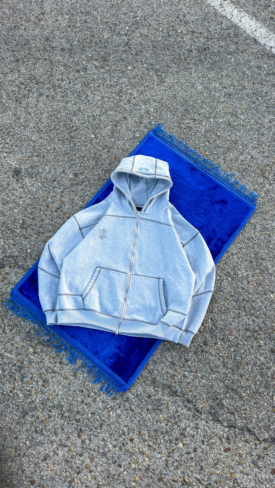 HEAVYWHEIGHT GREY ZIPUP