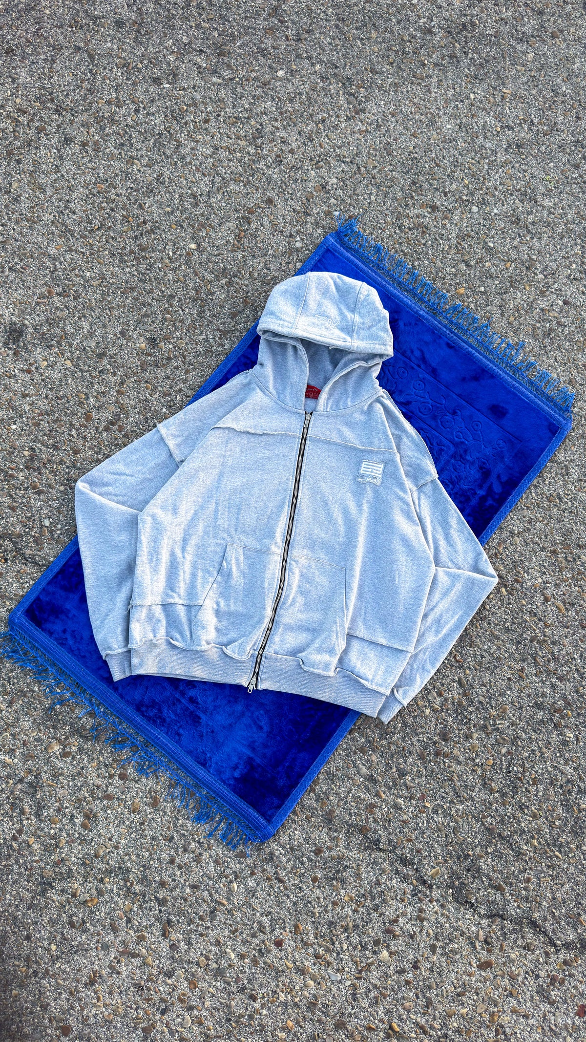 CORE GREY ZIPUP