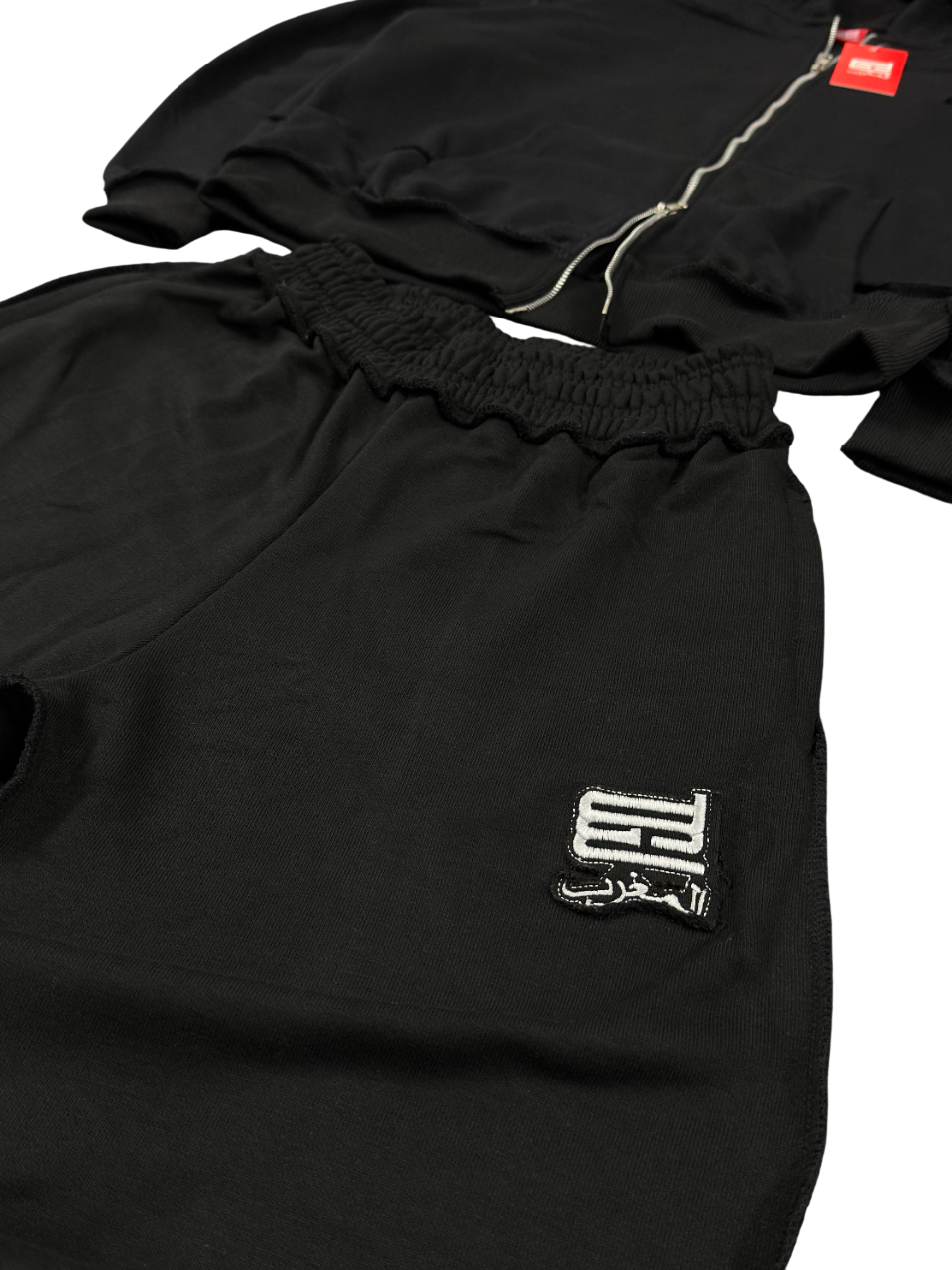 Essential black pant